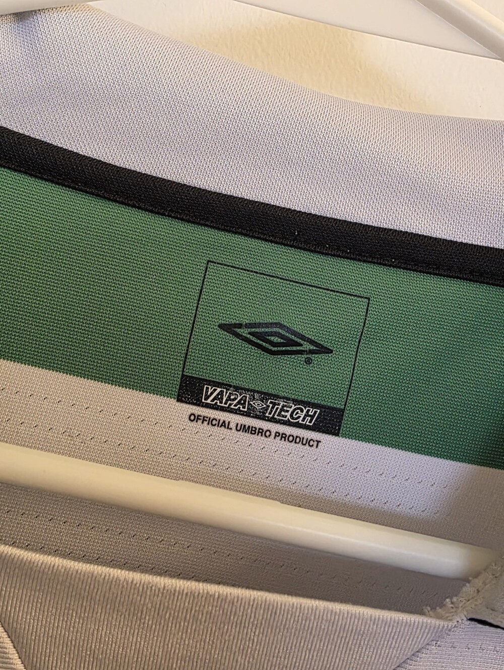 Umbro Carling Football / Soccer Jersey - Mens XXL - The Celtic Football Club - Picture 2 of 9